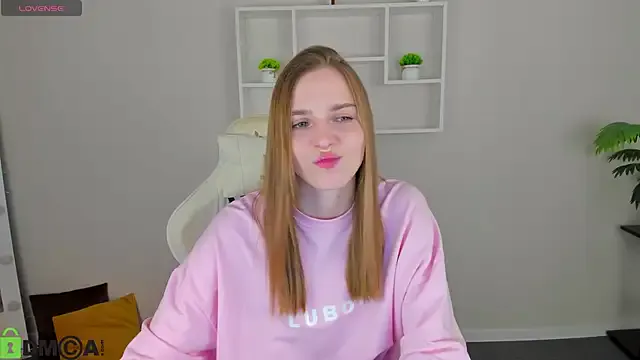 L1na_Reeds from StripChat is Freechat