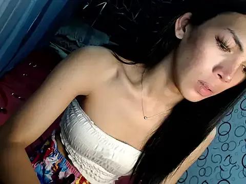 ladyhotcuming from StripChat is Freechat