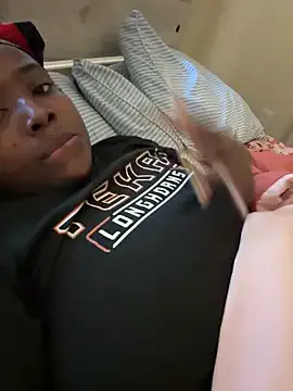 LadyVenomBites from StripChat is Freechat