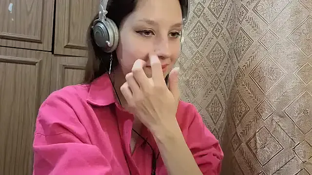 LahomaSassano from StripChat is Freechat