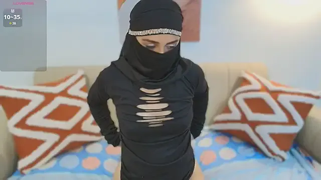 Lailaa_lush from StripChat is Freechat