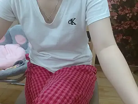 Lamoon_2k from StripChat is Freechat
