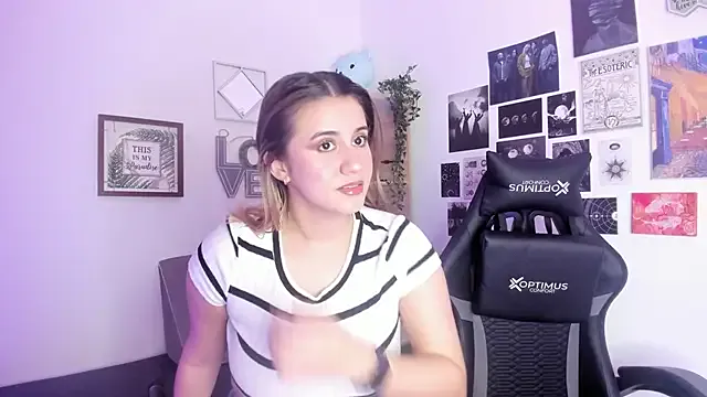 Lana_Herondale from StripChat