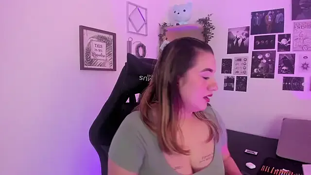 Lana_Herondale from StripChat