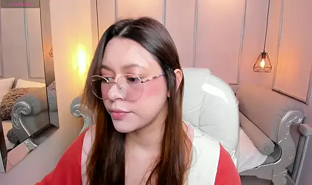 Lanna18 from StripChat