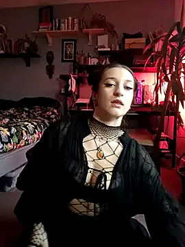 laradoom from StripChat is Freechat