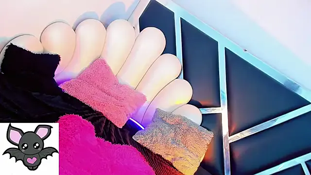 latina_sexdoll from StripChat is Freechat