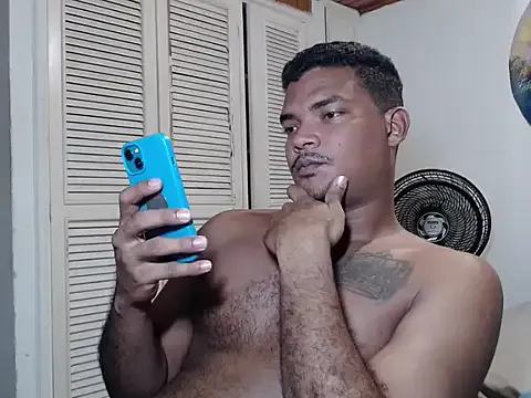 latinboyhugecock from StripChat is Freechat