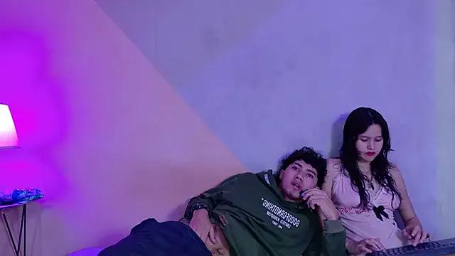 Laura_and_Kevin from StripChat is Freechat