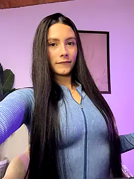 Lauraxx69 from StripChat is Freechat