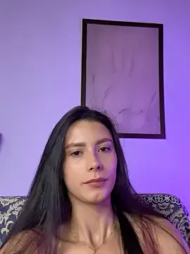 Lauraxx69 from StripChat is Freechat