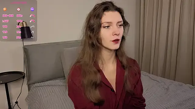 LauraYoungg from StripChat is Freechat