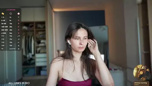Girls: try live performances with matured performers, from dancing to quirks, in a variety of beautiful sex cams.