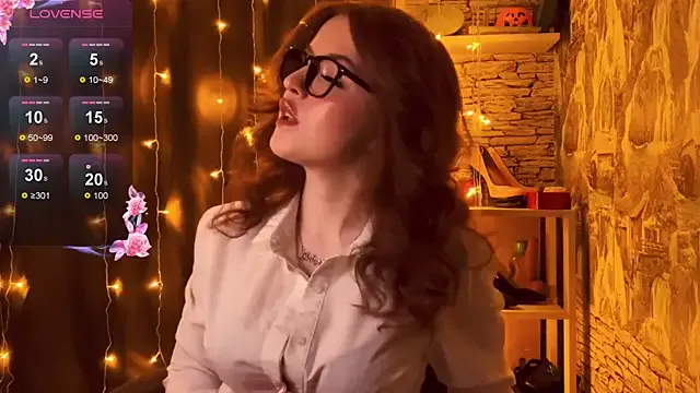 LaurenRossss from StripChat