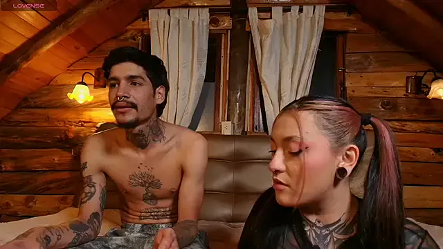 Laurensex4 from StripChat is Freechat