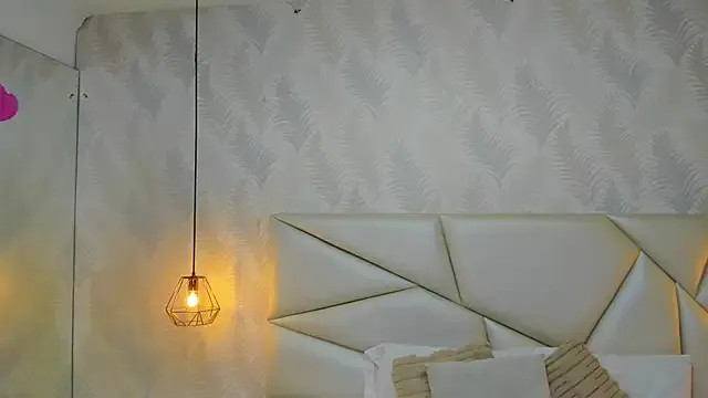 laurettedela_rouse from StripChat is Freechat