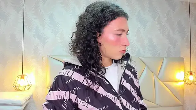 laurettedela_rouse from StripChat is Freechat