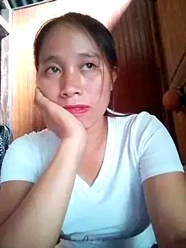 laveder-00 from StripChat is Freechat