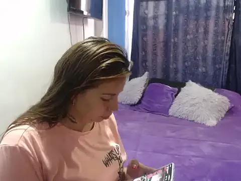 layanafuckass from StripChat is Freechat