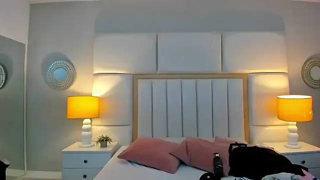 LaylaaDoll from StripChat is Freechat