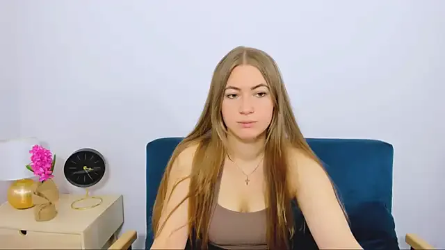 LeaNaughty from StripChat is Freechat