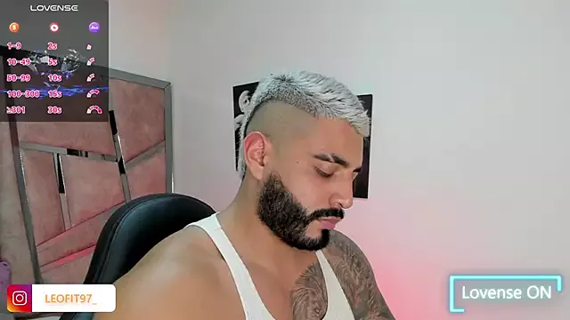 Girls: try live performances with matured performers, from dancing to quirks, in a variety of beautiful sex cams.