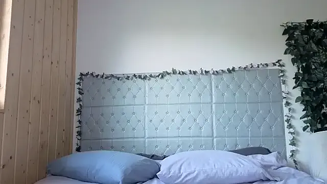 Leanymphoo from StripChat