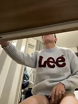 Leeyoung_ from StripChat