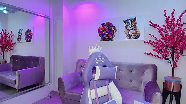 Girls: try live performances with matured performers, from dancing to quirks, in a variety of beautiful sex cams.