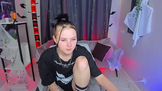 Girls: try live performances with matured performers, from dancing to quirks, in a variety of beautiful sex cams.