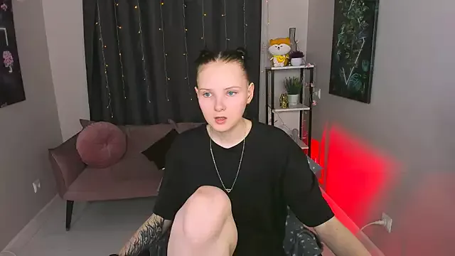 Girls: try live performances with matured performers, from dancing to quirks, in a variety of beautiful sex cams.