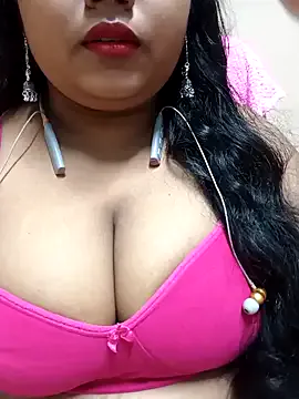 LenaPaul46 from StripChat is Freechat