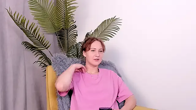 LeonidaMegill from StripChat is Freechat