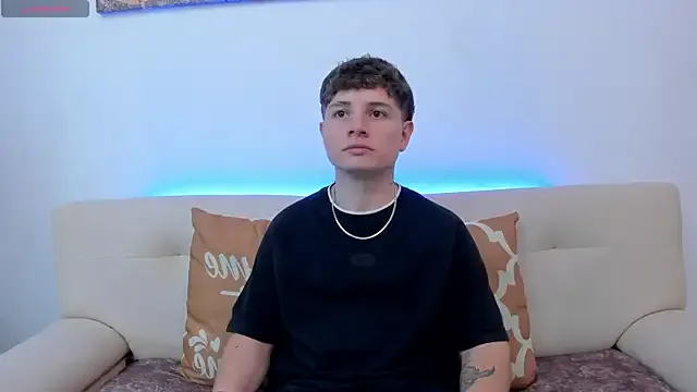 Leoo_Miller from StripChat is Freechat