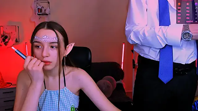 leslie_bird from StripChat is Freechat