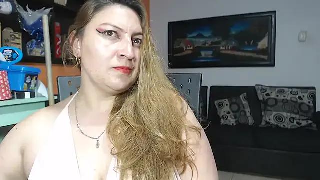 lexiehunt from StripChat is Freechat