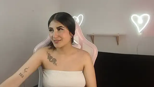 Girls: try live performances with matured performers, from dancing to quirks, in a variety of beautiful sex cams.