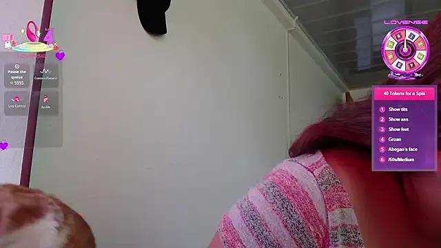 Lexyevans from StripChat is Freechat