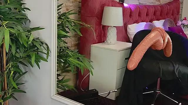 Girls: try live performances with matured performers, from dancing to quirks, in a variety of beautiful sex cams.