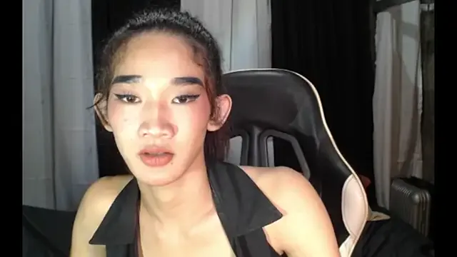 lhexiecollins from StripChat is Freechat