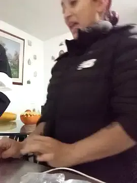 Lia_Teen from StripChat is Freechat