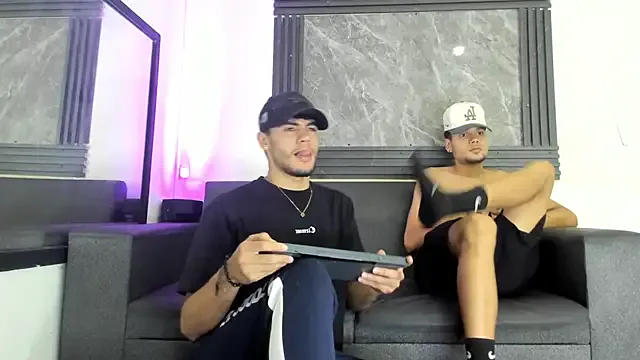 Girls: try live performances with matured performers, from dancing to quirks, in a variety of beautiful sex cams.