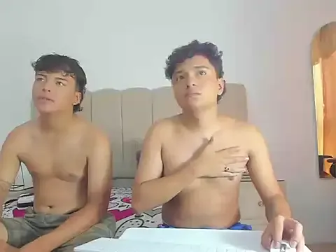 LiamANDJordan from StripChat is Freechat