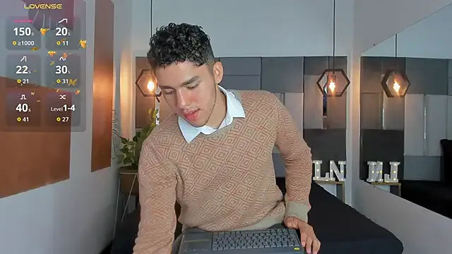 Girls: try live performances with matured performers, from dancing to quirks, in a variety of beautiful sex cams.