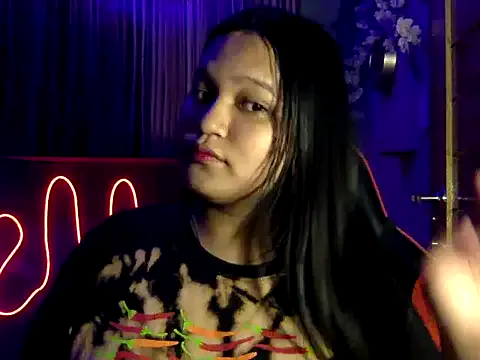 Lianneeeeee1 from StripChat is Freechat