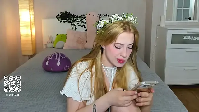 Girls: try live performances with matured performers, from dancing to quirks, in a variety of beautiful sex cams.