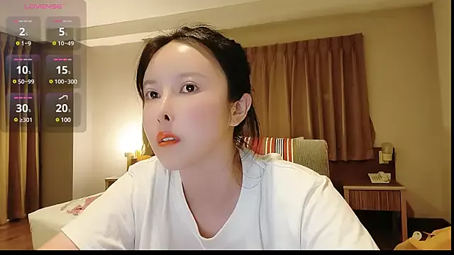 Lilandi0521 from StripChat