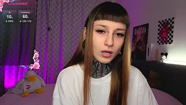 LilithPoison from StripChat is Freechat