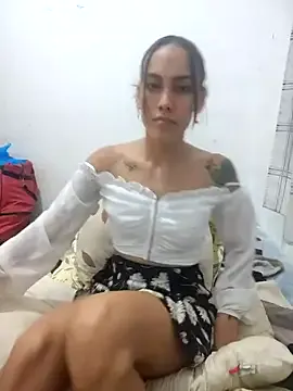 Lilo-skinny from StripChat