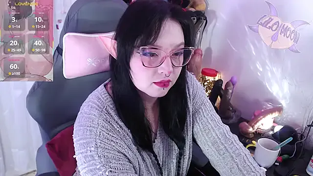LiloMoon69 from StripChat